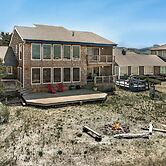 Fantastic Beach View! Oregon Escape w/ Game Room