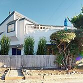 4BR Oceanfront Dog-friendly Hot Tub