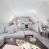 April Lodge in Sunningdale