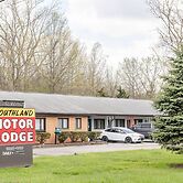 Cozy Browntown Room for 4: Wi-fi & Free Parking