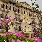 Rox luxury Hotel