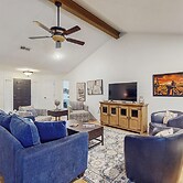 3BR Charming House w/ Cozy Fireplace & Patio