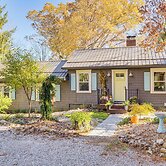 Trails, Wine & Events! Cuyahoga Falls Retreat
