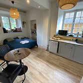 Modern Studio 3 in Historic Abbey