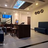 Hotel Pride Executive