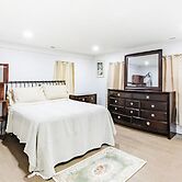 Fresh 2BR Duplex Pets Welcome