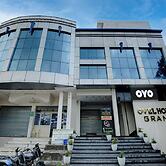Collection O Ovel Hotel Grand