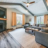 3 Mi to Sand Valley: Golf Retreat By the Beach!