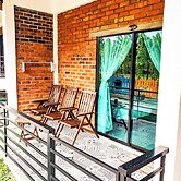 Pua Family Villa