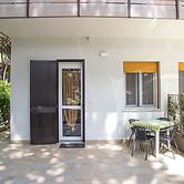 Modern Accommodation With a Lovely Patio