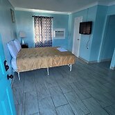 GREENKEY BEACH MOTEL