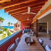 Careyes 114 Oceanfront Luxury With a Spacious Te