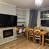 Bright Open-plan Apartment in Welling, South East London