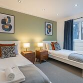 Stylish 4-bed Home for 8 Guests With Wifi and Free Parking