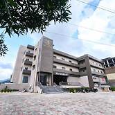 INANIYA PALACE AND GARDEN