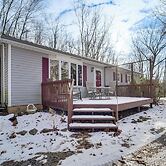 Roaring Spring Horse Farm Getaway w/ Game Room