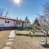 'antique Farmhouse' in Bethel Springs on Half-acre