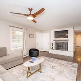 The Terrace Timber House  For 8