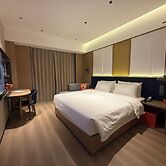 Lanzhou Airport Fengyue Holiday Hotel