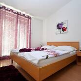 Apartments Beachfront Srima