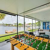 4 Mi to Beach! Waterfront New Port Richey Retreat