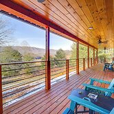 1 Mi to Watauga Lake! Modern & Rustic Mtn Hideaway