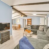 1 Mi to Otsego Lake: All-season Family Home