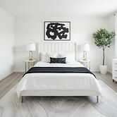 Upscale Modern Luxury 3BR Home