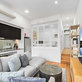 1-bed Unit With Alfresco Dining and BBQ