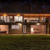 Daydream Cottage - Beachside Luxury in Lilli Pilli