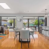 Bright Family Home in Rydalmere With Yard & BBQ