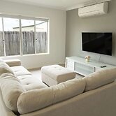 Spacious 4-bed House in Leafy Plainland