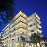 SCHIAVON BEACH PALACE