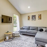 3 Mi to Dtwn Temple: Group-ready Home w/ Yard