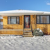 Home 5 Mi to Dtwn Buffalo! Easy I-190 Access