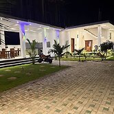 Asai surf inn Arugambay