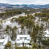 1 Mi to Attitash Skiing: All-season Family Condo