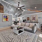 Healing Adventures Wellness Retreat 3 Bedroom Home