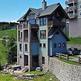 Slope Side 8 BR at Sanctuary Majestic Mountain Top Estate 4800 Square 