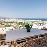 Lme9.f1- Penthouse, Amazing Views, Families Only