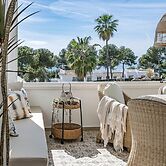 Jm9.4 - Totally Renovated in Stylish Design
