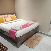 Fabhotel Moonlight Residency