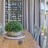 Coastal Escape With Courtyard and Parking