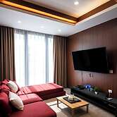 Crimson Autumn Suites JP