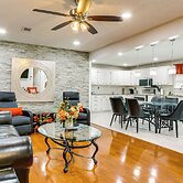 Pool, Hot Tub & Backyard Fun! Savannah Retreat