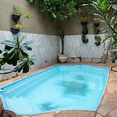 Casa com Piscina e Churrasqueira no Parque Cuiab