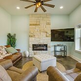 Angler's Paradise: Townhome 2 Mi to Matagorda Bay
