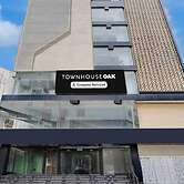 Townhouse Oak IIT Kanpur Metro Station