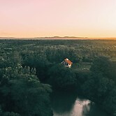 Sagana Riversiderustic Charm Nestled Along the Peaceful Banks of Sagan