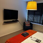 Studio met ensuite badkamer - WiFi en TV